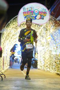 BIB: 5315
                            <button type="button" onclick="openModal(21830291)" class="btn btn-primary btn-sm float-right btn-popup" data-toggle="modal" data-target=".modal-high-quality">
                        <i class="fas fa-shopping-cart"></i> Add to Cart
                    </button>
                                            <button type="button" onclick="isThisMe(21830291, true)" class="btn btn-success btn-sm float-right btn-popup btn-isme hidden" data-toggle="tooltip" data-placement="bottom" title="นี่คือรูปของคุณใช่ไหม คลิกที่นี่เพื่อเอาเข้าอัลบั้ม">
                        <i class="fas fa-plus"></i> Add to album
                    </button>
                    <button type="button" onclick="isThisMe(21830291, false)" class="btn btn-warning btn-sm float-right btn-popup btn-isnotme hidden">
                        <i class="fas fa-ban"></i> Remove from album
                    </button>